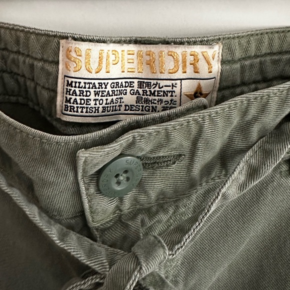Superdry Cargo Shorts - Picture 3 of 3
